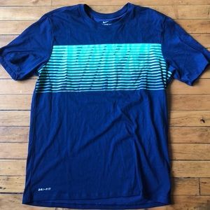 Nike tee